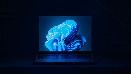 Laptop με Windows 11 σε refurbished χρήση