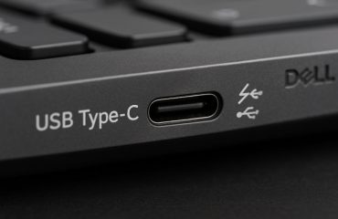 USB Type-C θύρα σε Dell laptop – εξήγηση USB4 και Thunderbolt 4 σε refurbished συστήματα